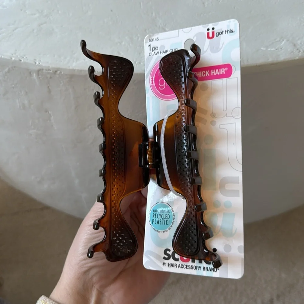NEW- Scunci No Slip Grip Hair Clip